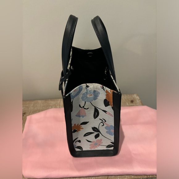 💥Host Pick💥 Kate Spade purse - Picture 2 of 3